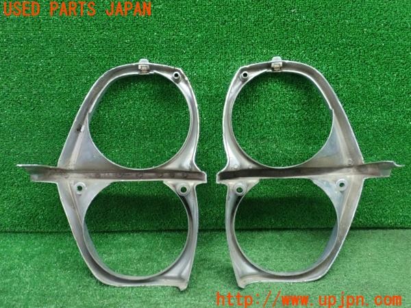 3UPJ=9236920591]グロリア スーパー6 タテグロ(PA30)前期 純正 ヘッドライトリム② ヘッドライトガーニッシュ 希少 旧車 中古_2