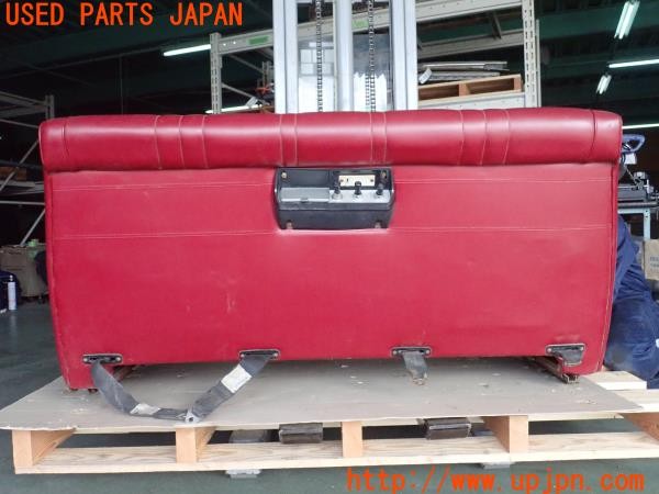 3UPJ=9236920609]グロリア スーパー6 タテグロ(PA30)前期 純正 張替品 フロントベンチシート シートベルト付 希少 旧車 パレット発送 中古_3