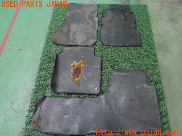 3UPJ=9236920629]グロリア スーパー6 タテグロ(PA30)前期 純正オプション フロアマット 希少 旧車 中古_5