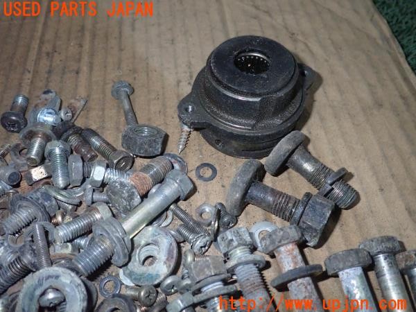 3UPJ=9236920720]グロリア スーパー6 タテグロ(PA30)前期 ネジ・ナット・ステー類 セット ジャンク_2