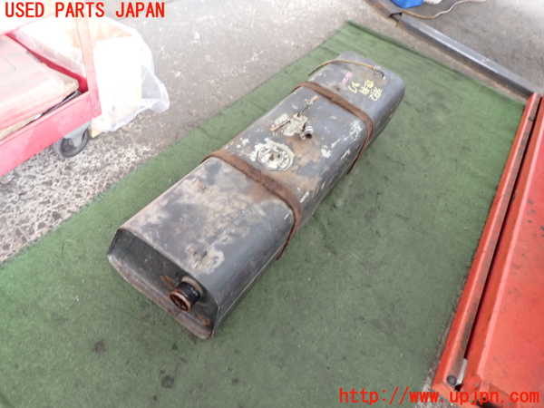 2UPJ-9236922500]グロリア タテグロ(PA30)燃料タンク ジャンク_2