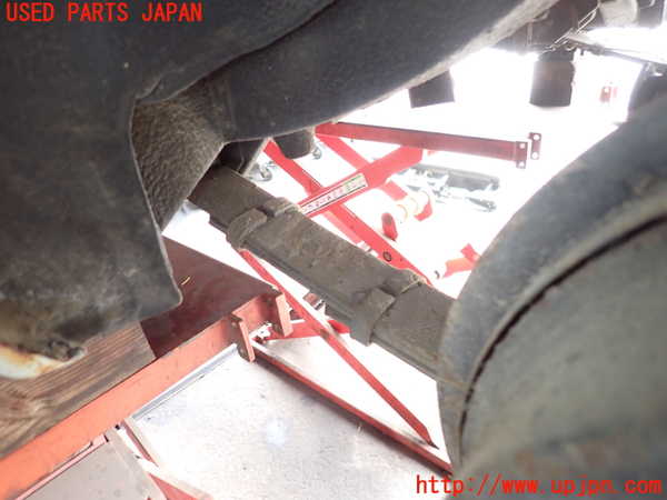 2UPJ-9236925105]グロリア タテグロ(PA30)左リア リーフスプリング 中古_3