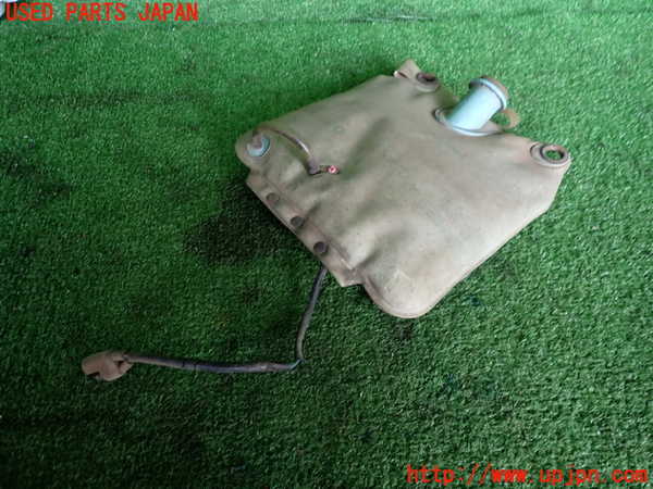2UPJ-9236926791]グロリア タテグロ(PA30)ウォッシャータンク1 ジャンク_2