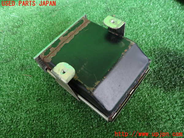 2UPJ-9236927821]グロリア タテグロ(PA30)灰皿1 中古_3