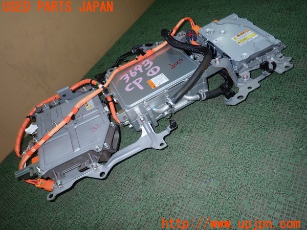 3UPJ=9236930579]アウトランダー PHEV P(GN0W)純正 コンバーターセット ACインバーター DCコンバーター ユニット 中古_2
