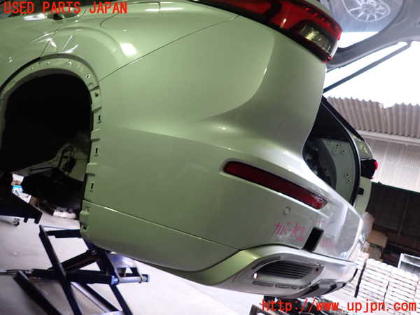 2UPJ-9236931610]アウトランダーPHEV(GN0W)リアバンパー 中古_2