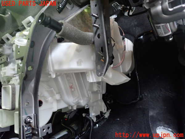 2UPJ-9236936081]アウトランダーPHEV(GN0W)エバポレーター1 中古_2