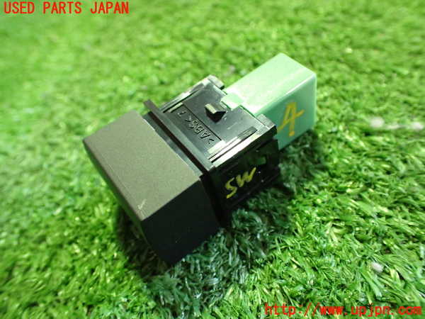 2UPJ-9236936309]アウトランダーPHEV(GN0W)スイッチ4 (充電コネクターロック解除) 中古_2