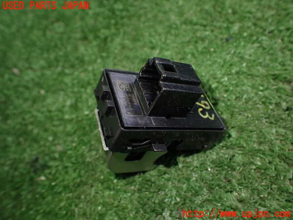 2UPJ-9236936245]アウトランダーPHEV(GN0W)左前パワーウィンドウスイッチ 中古_2
