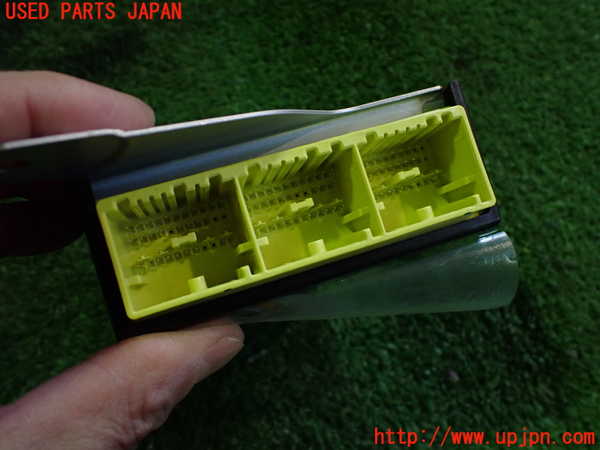 2UPJ-9236936145]アウトランダーPHEV(GN0W)エアバッグコンピューター 中古_3