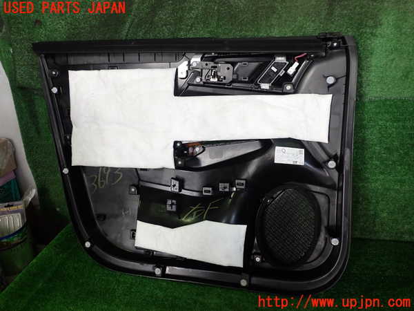 2UPJ-9236931234]アウトランダーPHEV(GN0W)右前ドア内張り 中古_3
