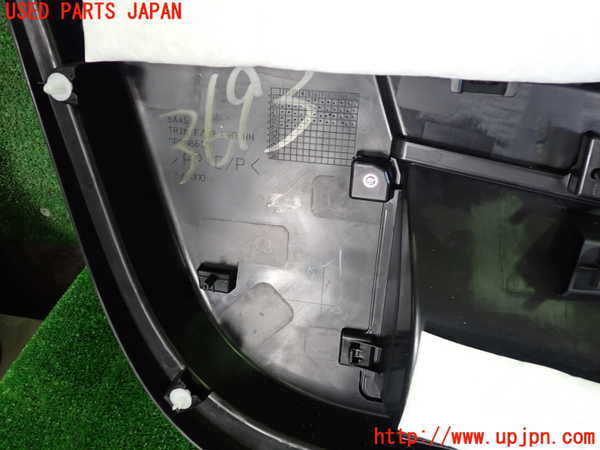 2UPJ-9236931234]アウトランダーPHEV(GN0W)右前ドア内張り 中古_4
