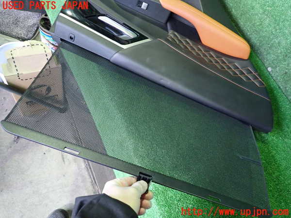 2UPJ-9236931324]アウトランダーPHEV(GN0W)左後ドア内張り 中古_4