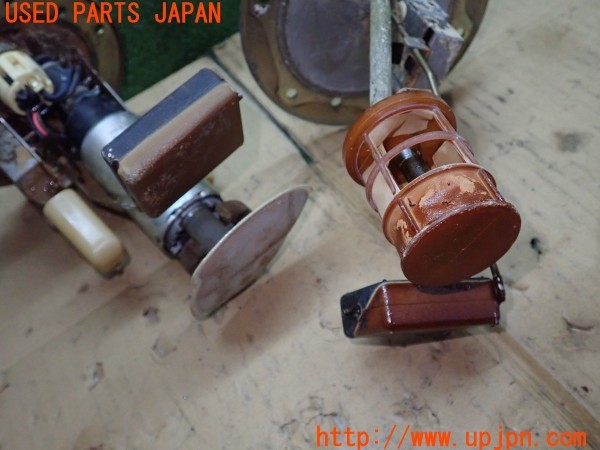 3UPJ=9236940161]ランエボ4 GSR(CN9A)純正 燃料ポンプ フューエルポンプ センダーユニット 中古_5