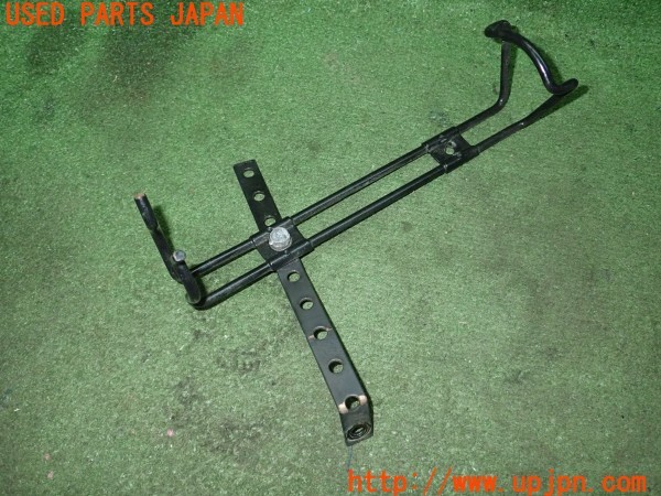 3UPJ=9236940631]ランエボ4 GSR(CN9A)社外 消火器スタンド 消火器ホルダー 車載用 中古_2