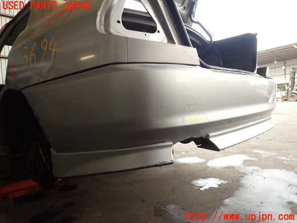 2UPJ-9236941610]ランエボ(CN9A)リアバンパー 中古_2