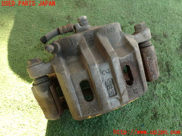 2UPJ-9236944080]ランエボ(CN9A)右フロントキャリパー 中古_2