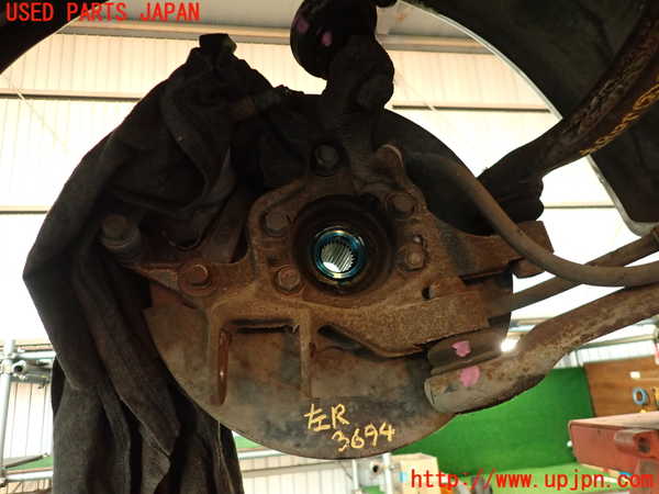 2UPJ-9236944305]ランエボ(CN9A)左リアナックルハブ 中古_2