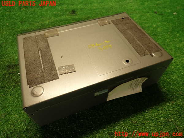 2UPJ-9236946505]ランエボ(CN9A)社外 CDチェンジャー 中古_3