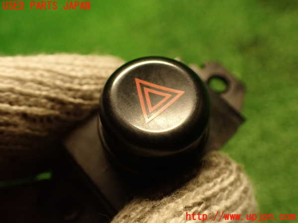 2UPJ-9236946290]ランエボ(CN9A)ハザードスイッチ 中古_2