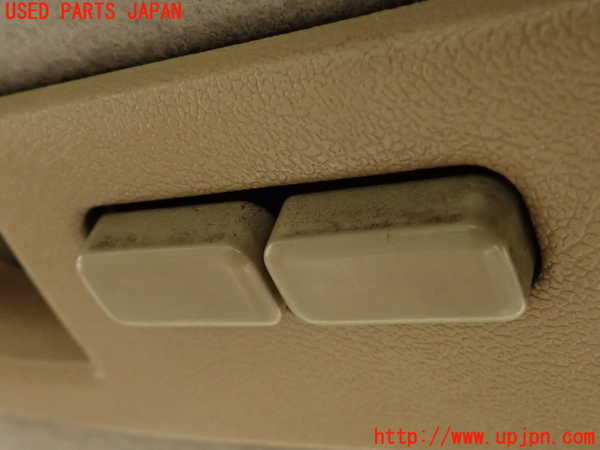 2UPJ-9236946411]ランエボ(CN9A)ルームランプ1 (1列目真中) 中古_2