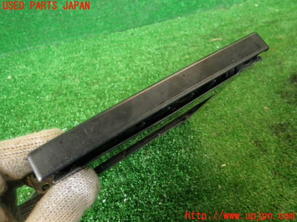 2UPJ-9236947810]ランエボ(CN9A)ドリンクホルダー 中古_2