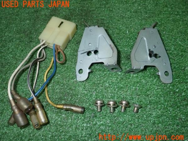 3UPJ=9236950604]MR2(AW11)前期 純正 オーディオ取付キット ラジオブラケット 1DIN 86211-17010  86212-17010 中古_2