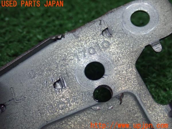3UPJ=9236950604]MR2(AW11)前期 純正 オーディオ取付キット ラジオブラケット 1DIN 86211-17010  86212-17010 中古_5