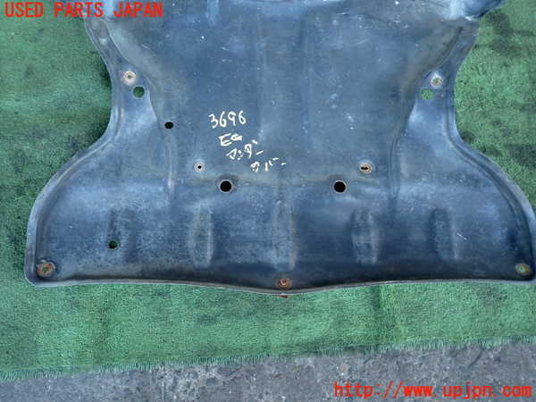 2UPJ-9236962170]セリカXX(GA61)エンジンアンダーカバー 中古_4