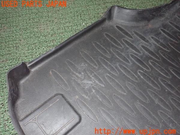 3UPJ=9236970634]BMW X3 xDrive 25i(PC25 E83)後期 純正 ラゲッジトレイ ラゲッジマット トランクマット 中古_2