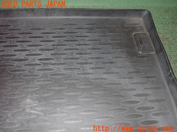 3UPJ=9236970634]BMW X3 xDrive 25i(PC25 E83)後期 純正 ラゲッジトレイ ラゲッジマット トランクマット 中古_4