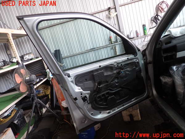2UPJ-9236971260]BMW X3(PC25)左前ドア (43R-001025) 中古 (E83)_4
