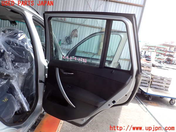 2UPJ-9236971290]BMW X3(PC25)右後ドア (43R-001057) 中古 (E83)_4