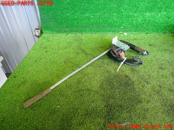 2UPJ-9236981018]ベンツ E350 W212(212056C)コーナーポール 中古_2