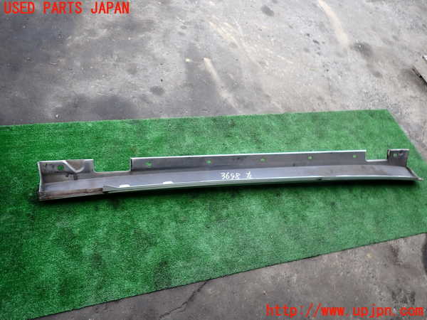 2UPJ-9236981392]ベンツ E350 W212(212056C)左サイドステップ 中古_5