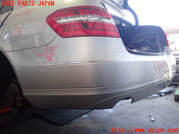 2UPJ-9236981610]ベンツ E350 W212(212056C)リアバンパー 中古_3