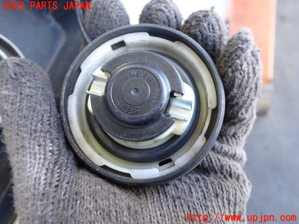 2UPJ-9236981690]ベンツ E350 W212(212056C)フューエルリッド 中古_3