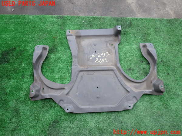 2UPJ-9236982170]ベンツ E350 W212(212056C)エンジンアンダーカバー 中古_2