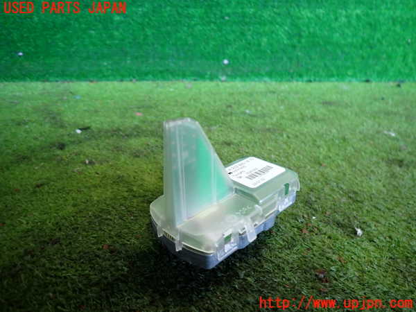 2UPJ-9236986550]ベンツ E350 W212(212056C)アンテナ 中古_2