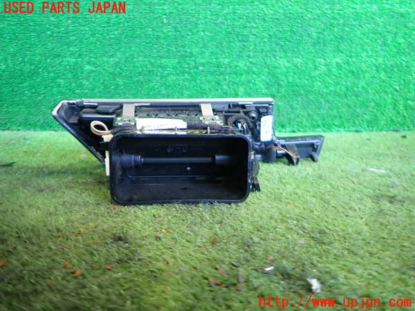 2UPJ-9236987527]ベンツ E350 W212(212056C)エアコン吹き出し口2(右) 中古_2