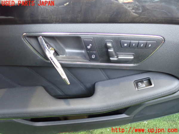 2UPJ-9236981264]ベンツ E350 W212(212056C)左前ドア内張り 中古_2