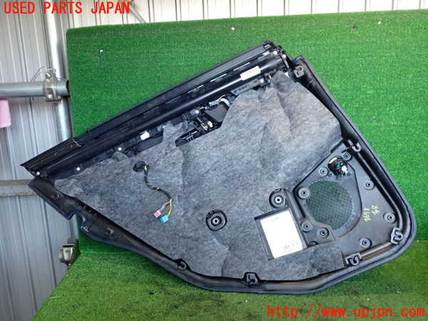 2UPJ-9236981294]ベンツ E350 W212(212056C)右後ドア内張り 中古_4