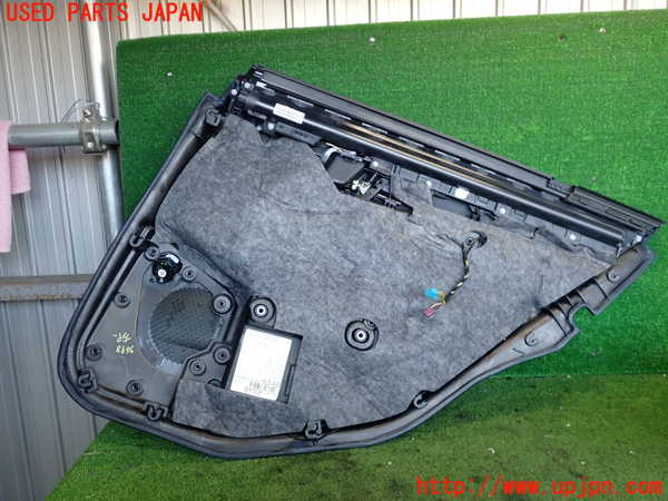 2UPJ-9236981324]ベンツ E350 W212(212056C)左後ドア内張り 中古_3