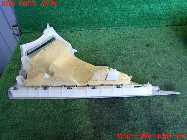 2UPJ-9236987675]ベンツ E350 W212(212056C)右リアピラートリム 中古_2