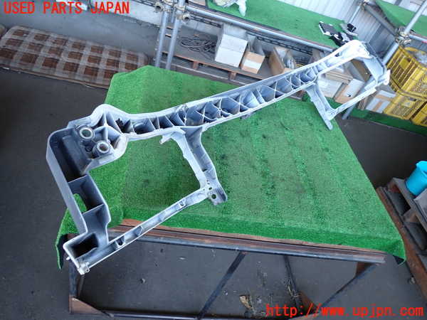 2UPJ-9236991040]クライスラー・300(LX36)アッパーコアサポート 中古_4