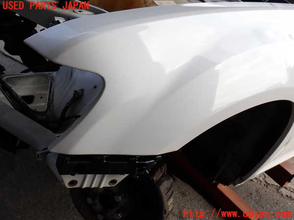 2UPJ-9236991082]クライスラー・300(LX36)左前フェンダー 中古_2