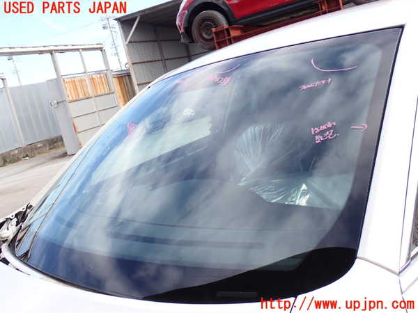 2UPJ-9236991195]クライスラー・300(LX36)フロントガラス 中古(43R-00028 M405)_3