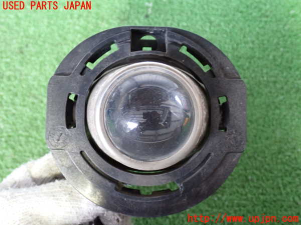 2UPJ-9236991182]クライスラー・300(LX36)左フォグ 中古_2