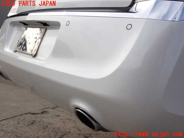 2UPJ-9236991610]クライスラー・300(LX36)リアバンパー 中古_3