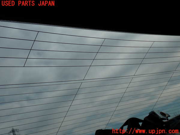 2UPJ-9236991560]クライスラー・300(LX36)リアガラス 中古(43R-000262 M504)_5